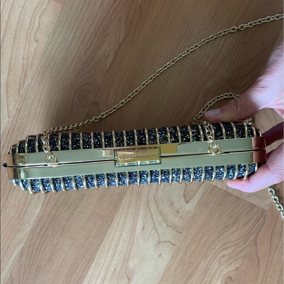 BCBGMAXAZRIA Reagan Glitter Clutch Black and Gold NWT - Picture 3 of 4